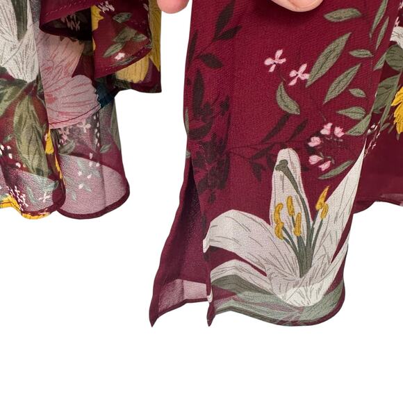 NWOT Vince Camuto Burgundy Floral Bell Sleeve Blouse Size Medium - Picture 6 of 9